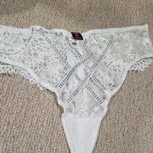 La SENZA White Lace Panty with Gem Accents